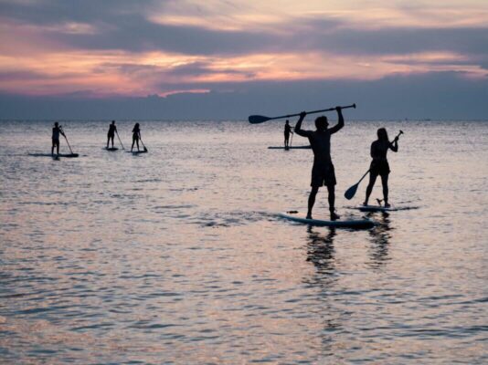what to bring paddle boarding